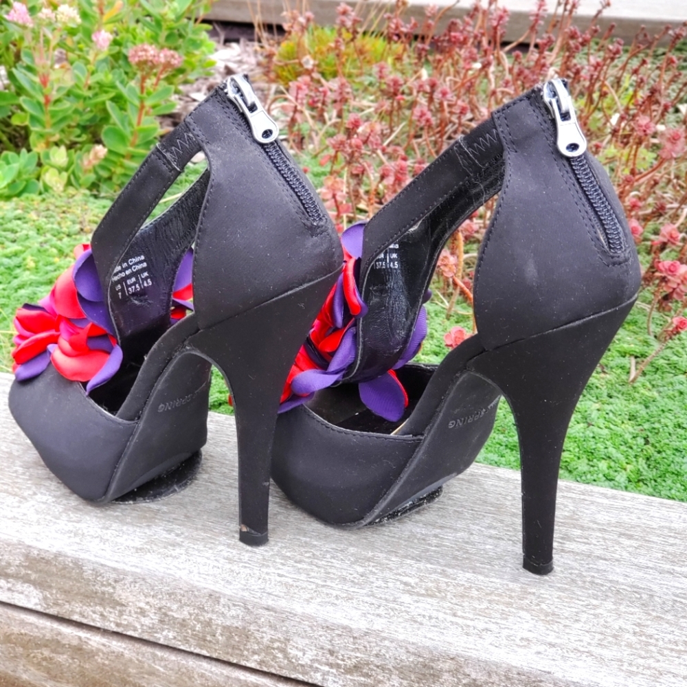 💐 Call it Spring Ruffle high heels - Picture 4 of 7